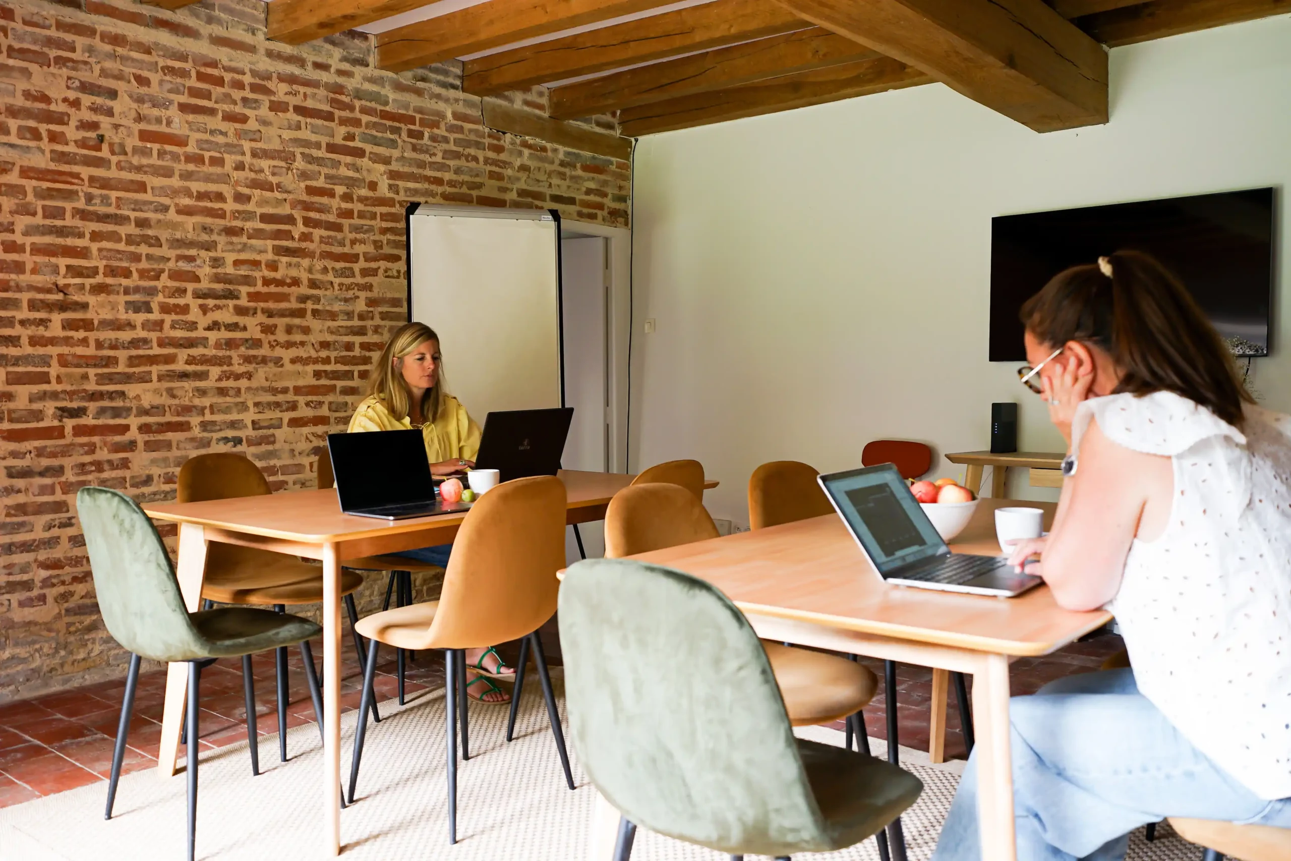 SALLE_DE_REUNION_MAISONFONTAINE2